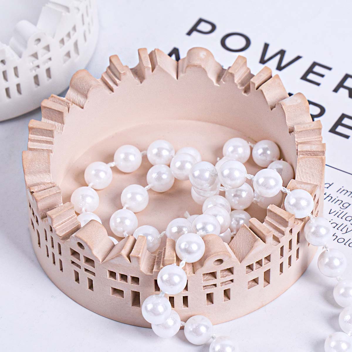 Hollow Round House Candle Hold - Potsticker Mold recension och pris